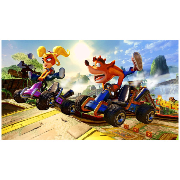 Alternative view of Crash Team Racing Nitro Fueled - Switch
